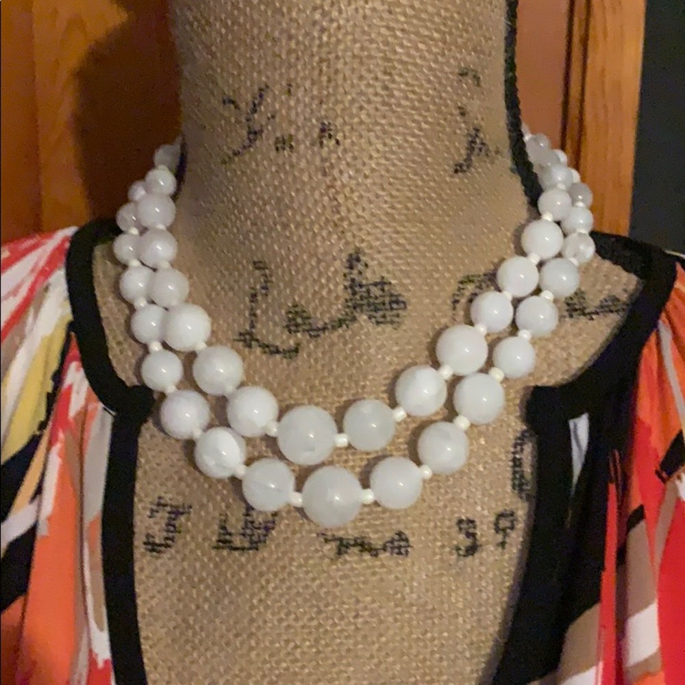White double bead necklace